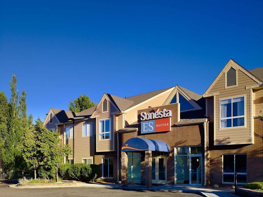 Delivering Exceptional Hospitality Experiences